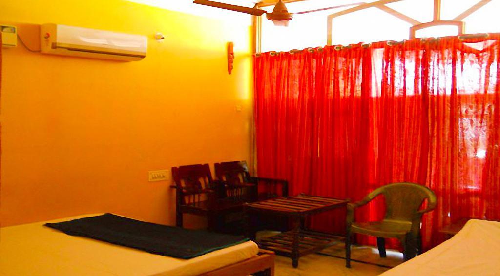 Sri Devi Comforts Hotel Chikmagalur Exterior photo